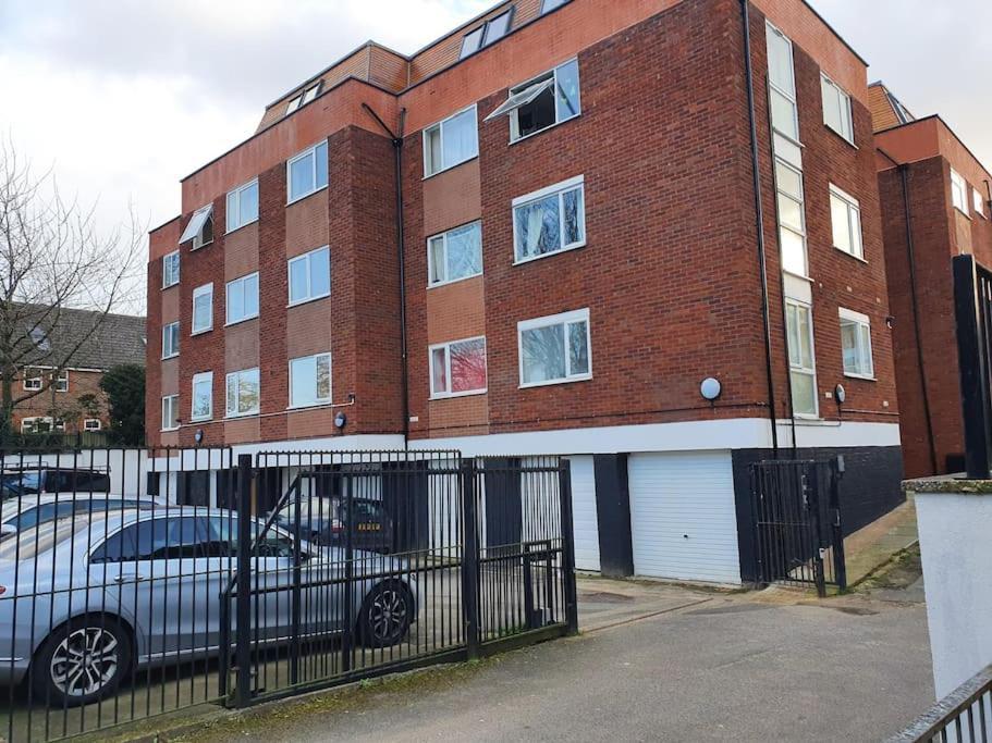 Luton Town Centre Executive Apartment Exterior foto
